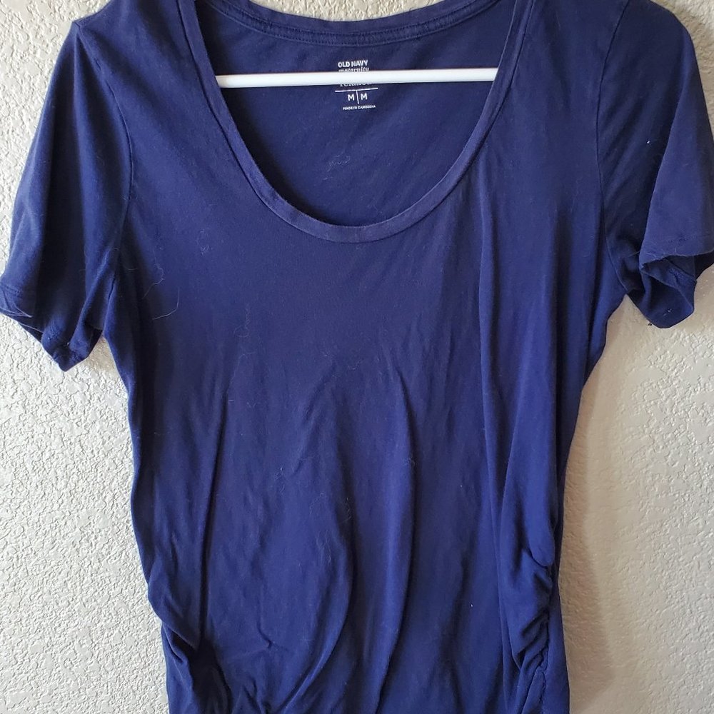 Old Navy Maternity T-shirt
